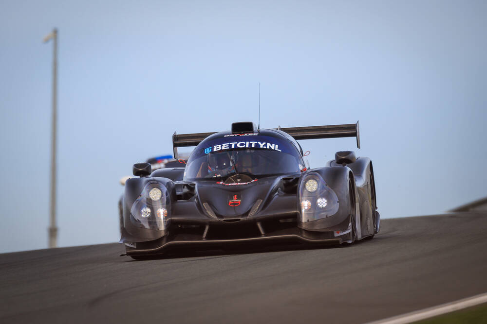 Dane Arendsen pakt de poleposition in zijn LMP3