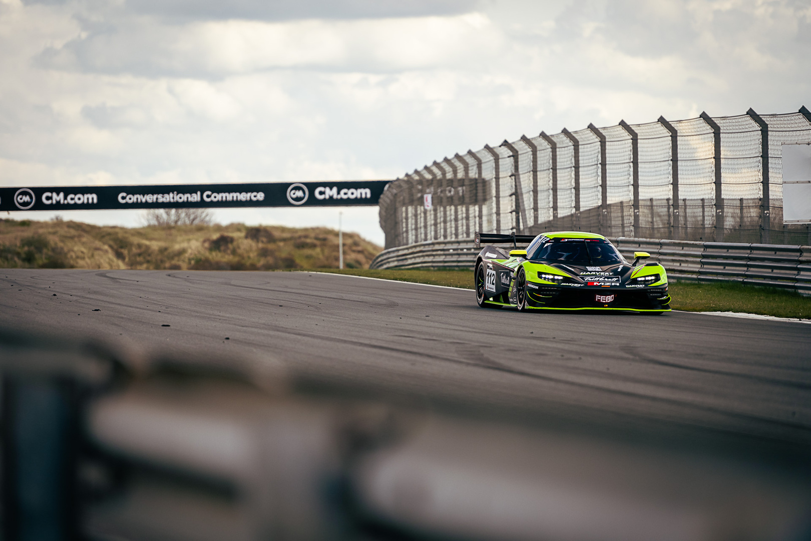 Twee tieners op poleposition tijdens VRM Voorjaarsraces - Supercar ...