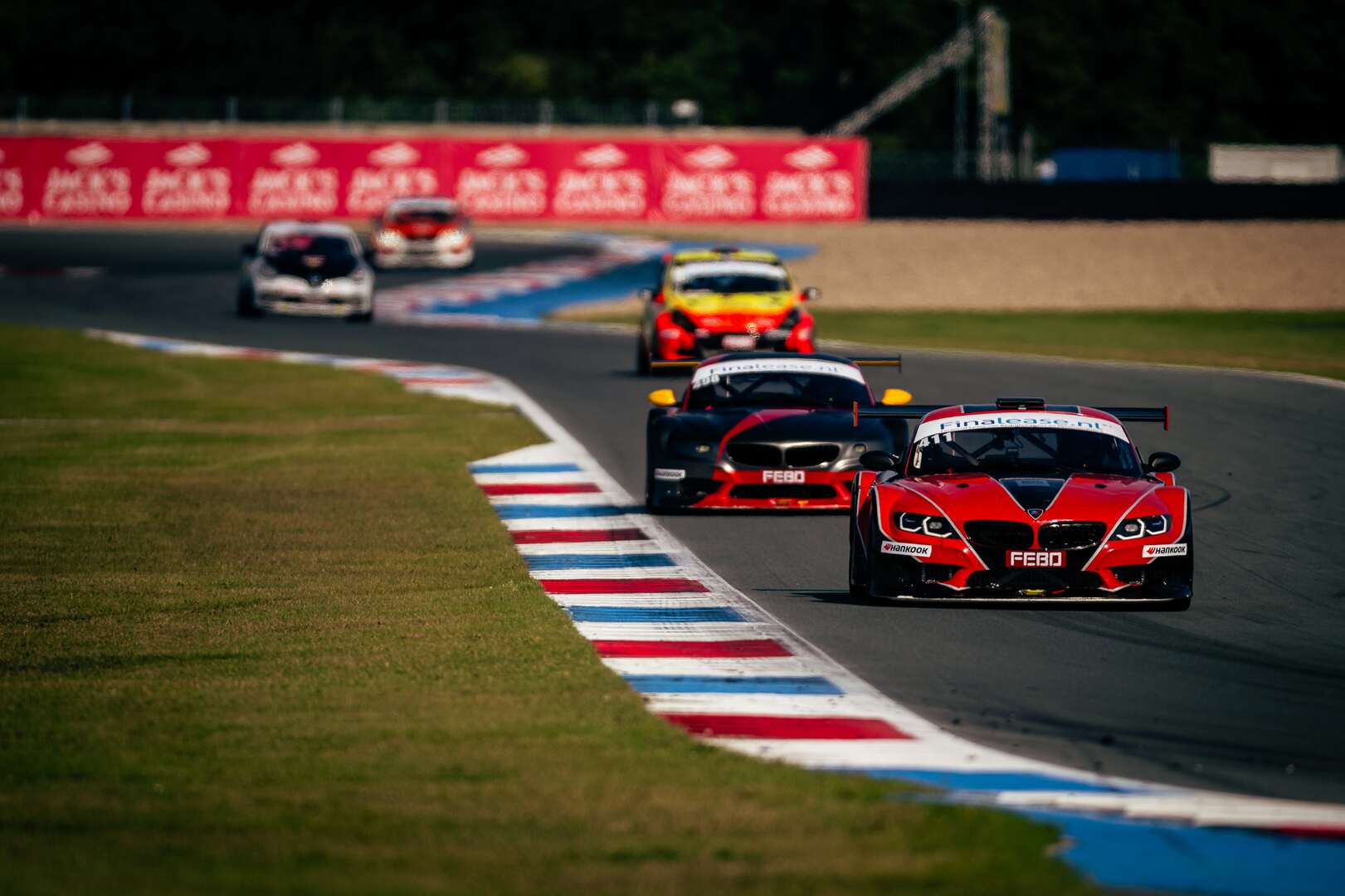 Spectaculair startveld The Racing Day - Supercar Challenge